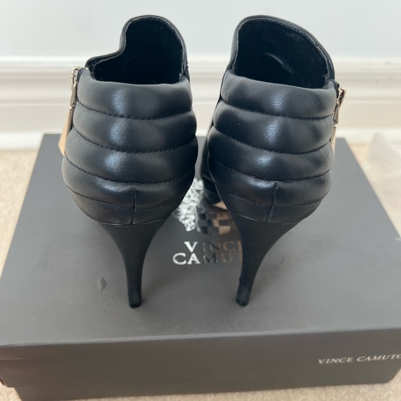 Vince Camuto Ankle Boots - Picture 4 of 6